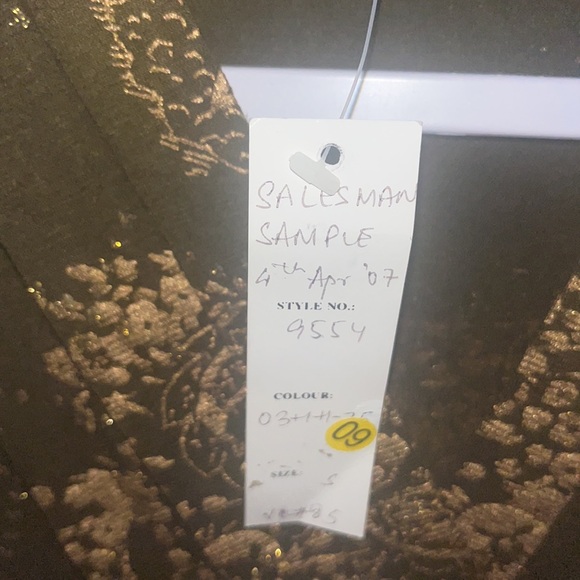 NWT Gorgeous Embroidered Gold and  Army Green Paisley Mini Dress by chaudry KC - Picture 8 of 8